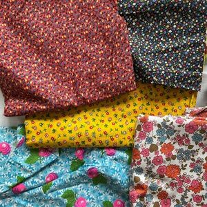 Mixed Lot of Floral Print Fabric Remnants For Scrap Quilts